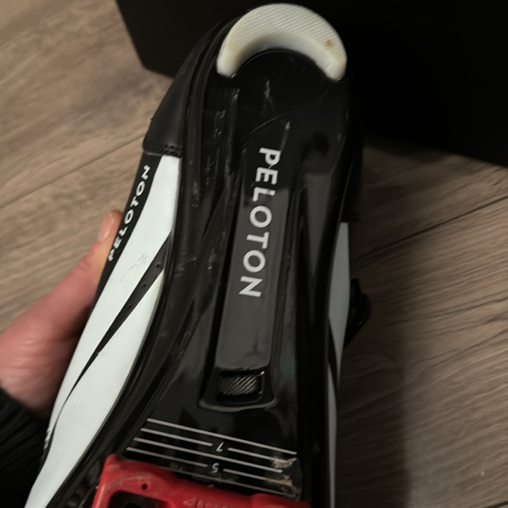 Peloton Cycling Shoes Size 45 - Picture 4 of 6